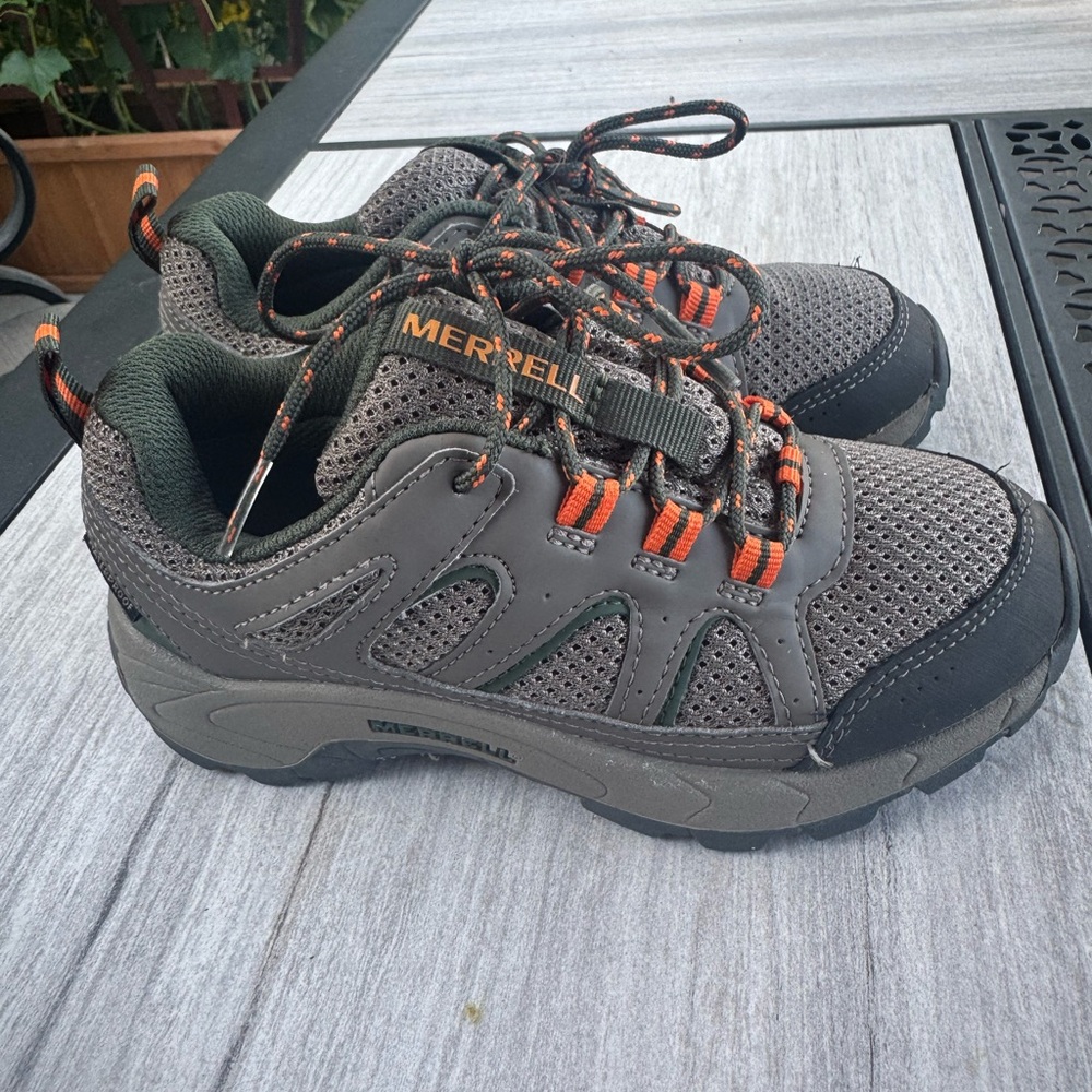 Merrell Kid’s Gray Hiking Shoes